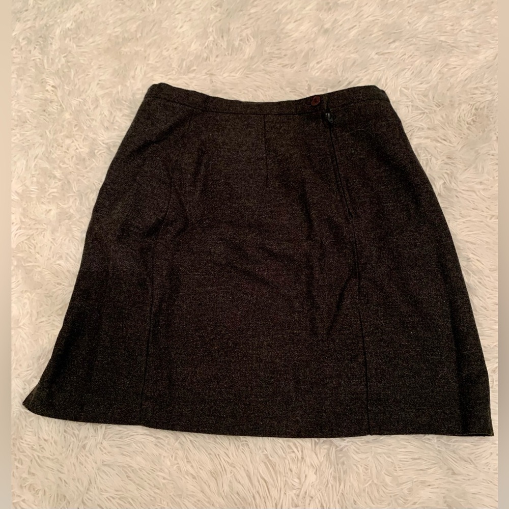 35th and 10th textured black skirt